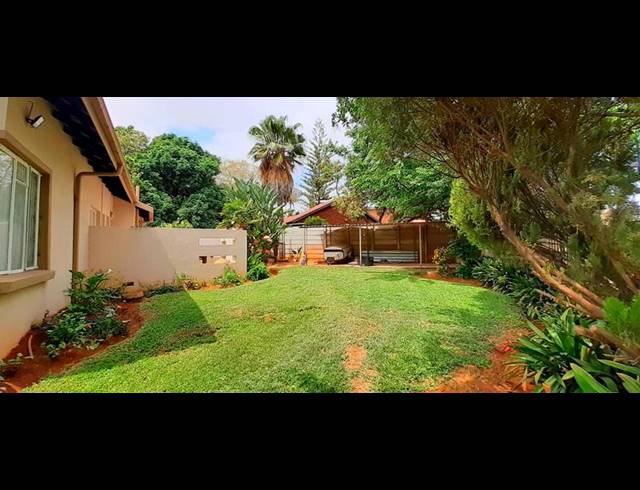 4 BEDROOM HOUSE FOR SALE IN FLORA PARK